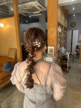 ミディアム miloc MOMOKAのヘアスタイル