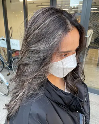 ロング カラー ヘアアレンジ ヘアローラン所属・💕 manaka🌺のヘアスタイル