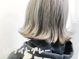 ショート カラー タカハシ ハヤトのヘアスタイル