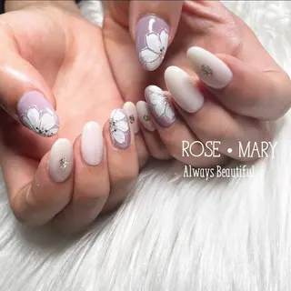 ネイル ROSE・ MARY 鈴木のネイルデザイン
