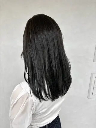 セミロング Iris by artina 武蔵小杉店【イリス バイ アルティナ】所属・🎼レイヤー/顔周り カット/nene♬のヘアスタイル