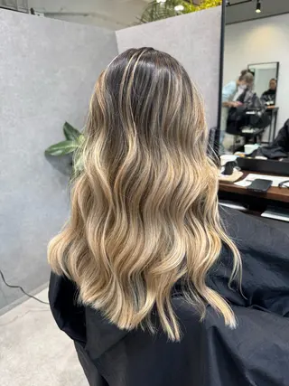 ロング merly miinaのヘアスタイル