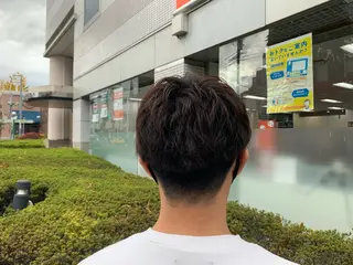 パーマ メンズ 遊佐 瑞紀のヘアスタイル