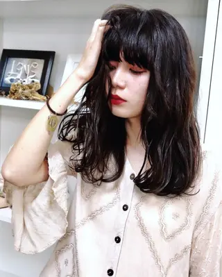 セミロング カラー パーマ 山口 悟のヘアスタイル