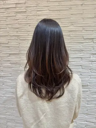 ロング 前平 友慈のヘアスタイル