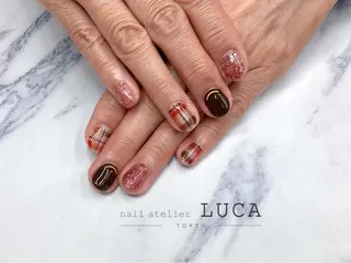 ネイル ネイルアトリエルカ スタッフのネイルデザイン