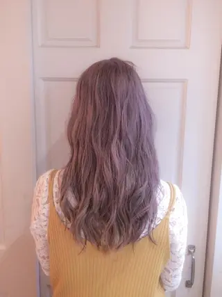 ロング ホワイト&レイヤーカ ットエクステ長畠俊輔のヘアスタイル