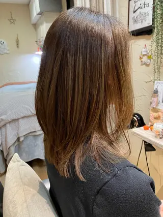 ミディアム カラー 美容歴１８年以上🌈 山口のヘアスタイル