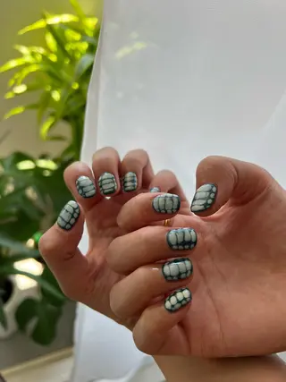 ネイル Nes.Nail所属・Miyagi Asamiのネイルデザイン