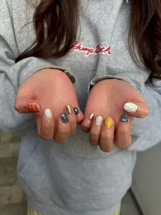 ネイル GRANDE大須 Cecil💜のネイルデザイン