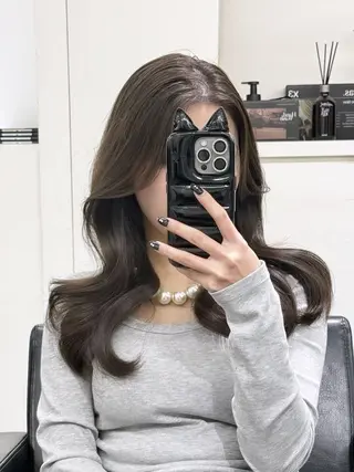 セミロング 盛れるヘア♡ 韓国Styleのヘアスタイル