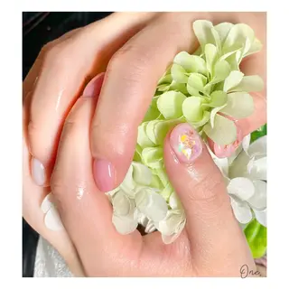 ネイル 田中 愛未のネイルデザイン