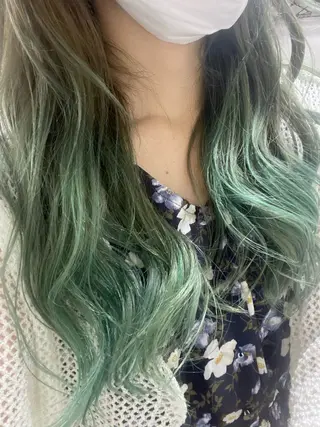 ロング カラー 古川 琴美のヘアスタイル