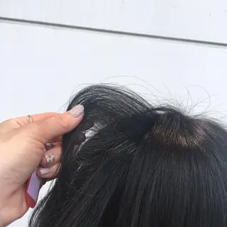 ミディアム カラー RINA🧤 デザインとボブのヘアスタイル