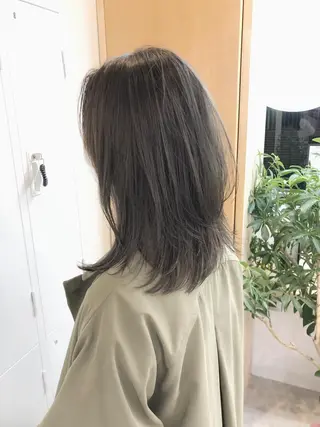 ミディアム 山崎 俊介のヘアスタイル