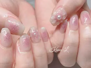 ネイル 芦辺 香奈のネイルデザイン