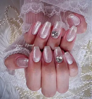 ネイル She_nail所属・ELSA_ Bellaのネイルデザイン