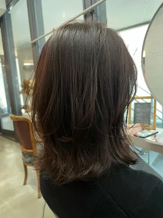 ミディアム カラー やすだ しおりのエステ・リラクイメージ