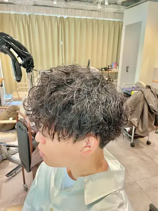 ショート パーマ メンズ Re:Live 澁谷玄のヘアスタイル