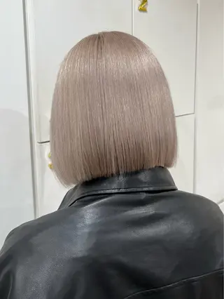 ショート カラー CHAINON所属・🤎HAZUKI🤎 ハイトーン✨のヘアスタイル