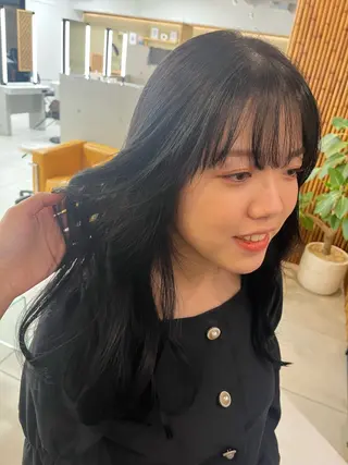 ロング Eleanor名古屋 西浦杏音のヘアスタイル