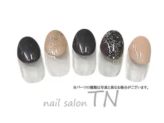 ネイル 矢川 まどかのネイルデザイン