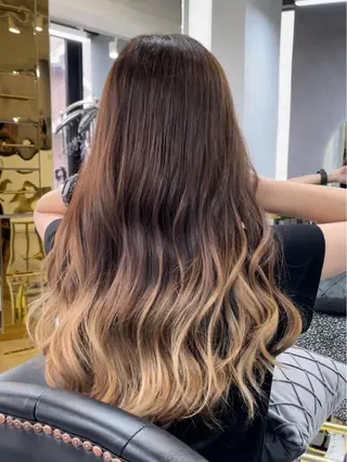 ロング senjyu GINZA所属・バレイヤージュ/ハイ ライト/庄司鉄平のヘアスタイル