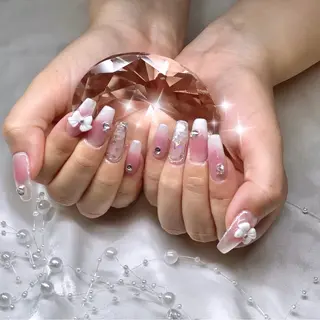 ネイル Minako 【Charmant】のネイルデザイン