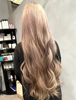 ロング カラー tomoka 推しカラーのヘアスタイル