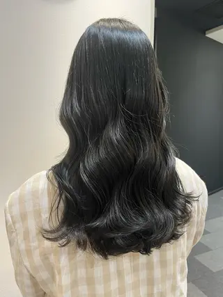 ロング カラー 中原 優美のヘアスタイル