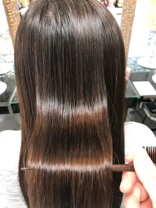 ロング パーマ 米良 志織のヘアスタイル