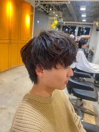 ミディアム パーマ メンズ RIN／韓国ヘア レイヤーカットのヘアスタイル