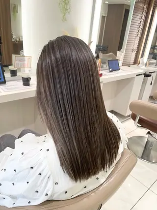 ロング 清藤 綾のヘアスタイル