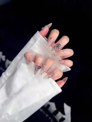 ネイル 菲菲ネイルサロン所属・FF フィフィネイルサロンのネイルデザイン