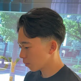 ショート メンズ THE DAY TOKYO men's cut 表参道/青山所属・メンズセンターパート 外人風ヘア/KOTAのヘアスタイル