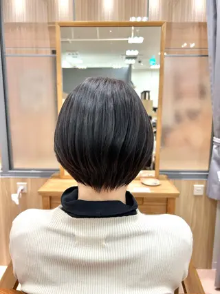 ショート とまべちひな/ショー ト/透明感カラーのヘアスタイル