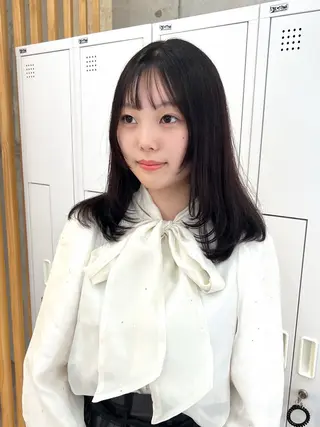 ミディアム 🫧ふじたまゆ🫧 レイヤーカット✂︎のヘアスタイル