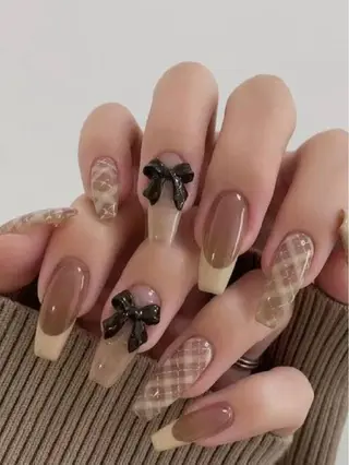 ネイル MoveOn所属・りん ✨のネイルデザイン