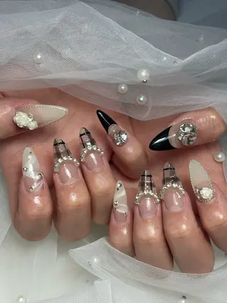 ネイル ✴︎ Delightのネイルデザイン