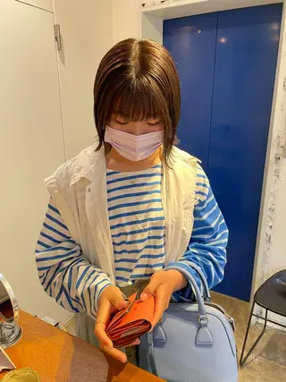 ミディアム カラー MIOベージュカラー 柔らかいカラーのヘアスタイル