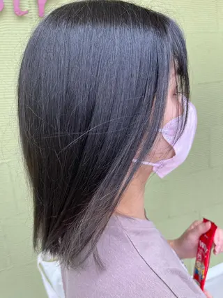 ミディアム カラー 桑原 麻衣子のヘアスタイル