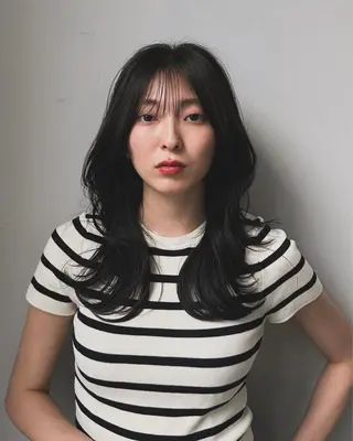 ロング レイヤー/顔周り カット/松岡 祥利のヘアスタイル