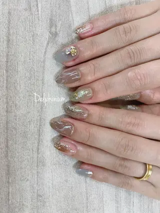 ネイル 岡本 友恵のネイルデザイン