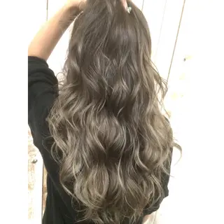 ロング カラー 井上 一平のヘアスタイル