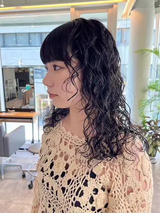 ミディアム パーマ 桃果 momokaのヘアスタイル