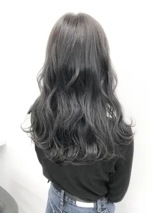 ロング ハイトーン×レイヤー カットTAKUMIのヘアスタイル