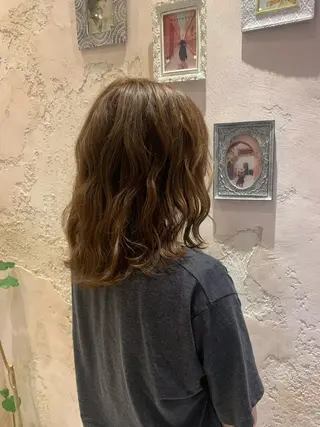 ミディアム 川井麻由🎀アイドル 量産🎀ピンクカラーのヘアスタイル