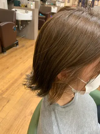 ショート カラー march merryのヘアスタイル