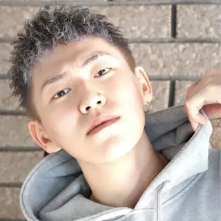 ショート confidence 新宿本店【公式】のヘアスタイル