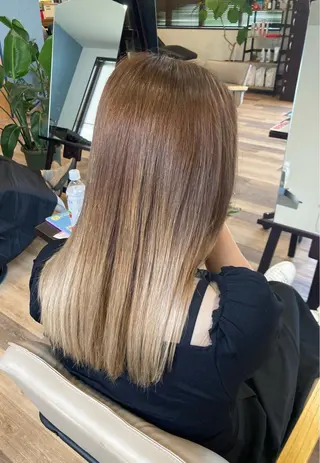 ロング 中野 紹江のヘアスタイル